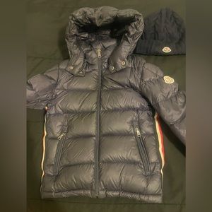 Moncler Coat and matching hat (Boys)